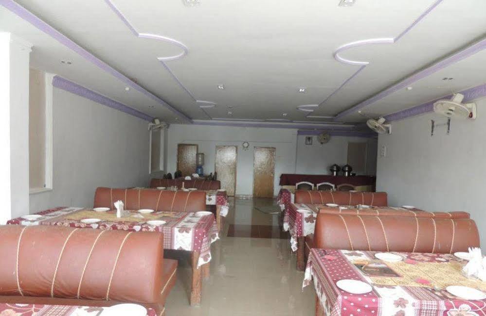 בודהגאיה Hotel Thai International מראה חיצוני תמונה
