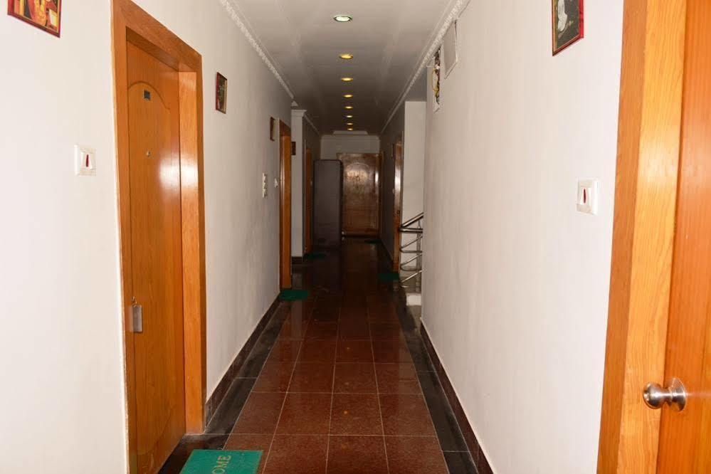 בודהגאיה Hotel Thai International מראה חיצוני תמונה